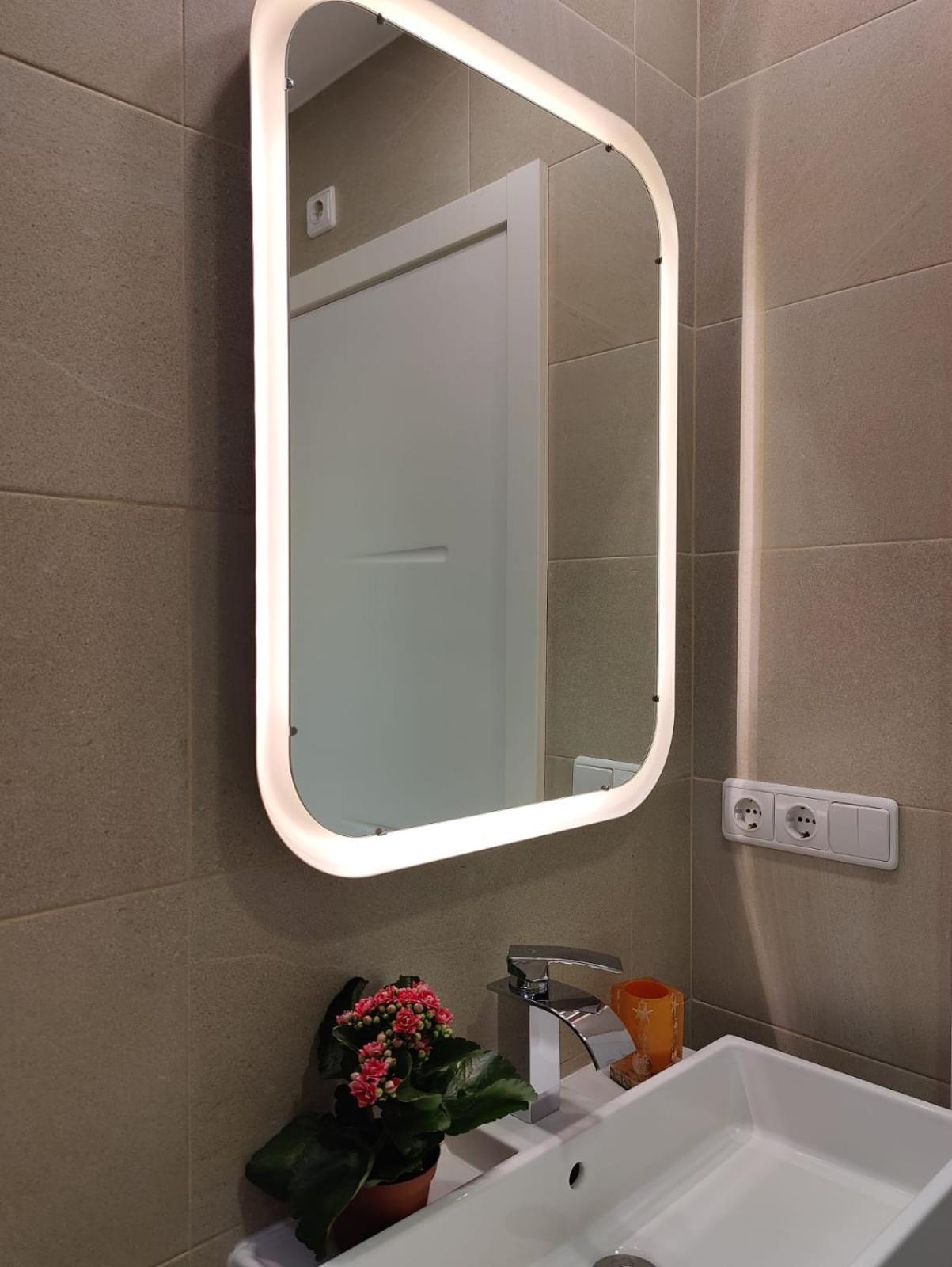 Luminoso Apartamento Exterior Con Balcon Y Patio En Centro Historico Feria-Alameda 塞维利亚 外观 照片